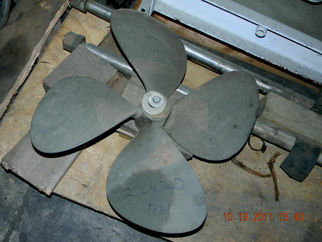 Propellers and Shafts 22 x 20 x 4 Blades 